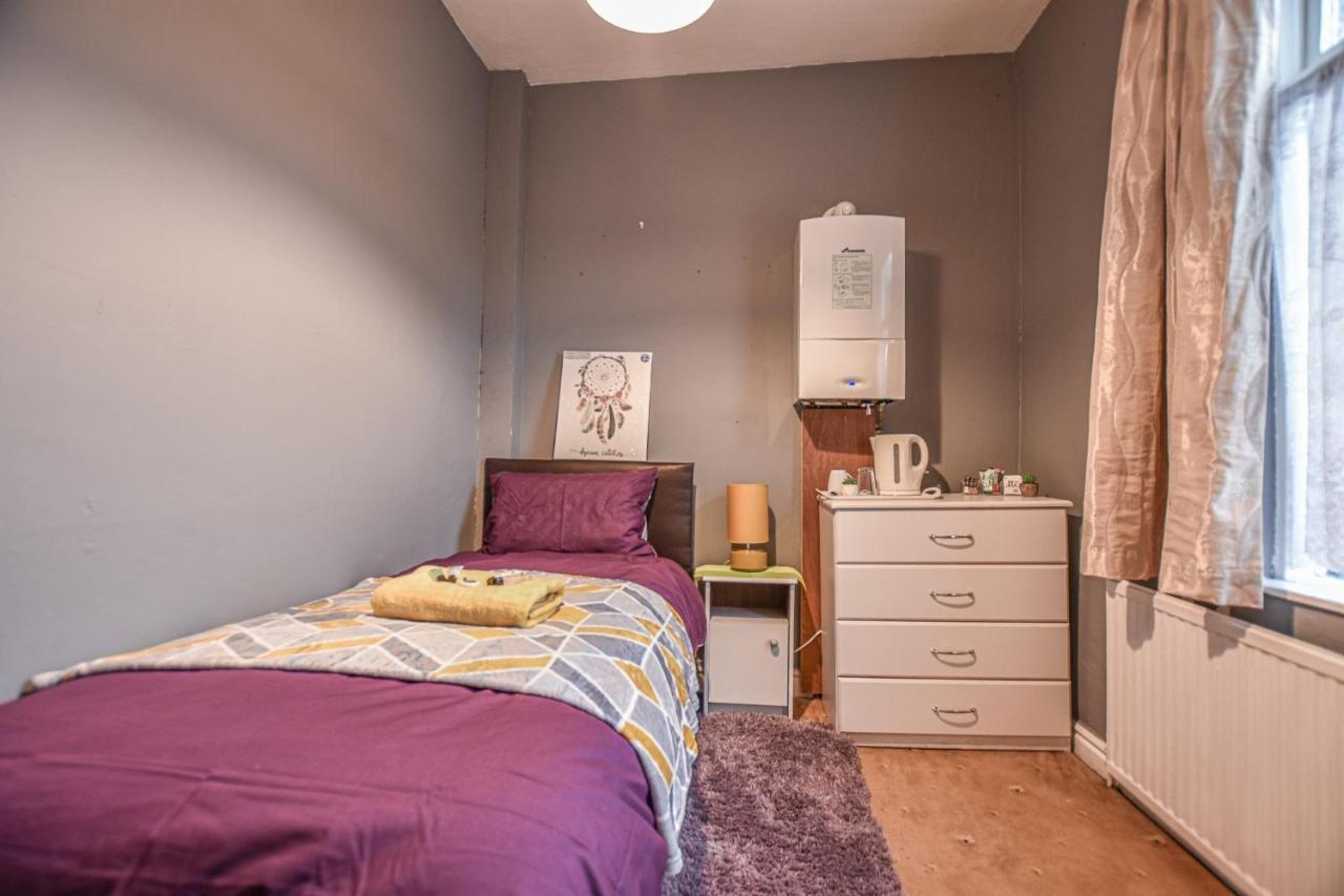Kensington Guest house Manchester