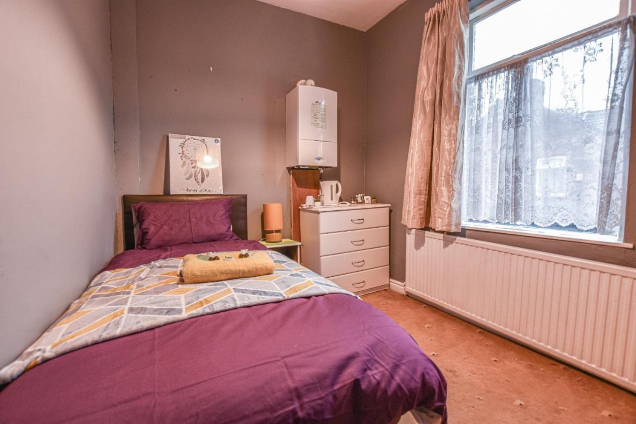 Kensington Guest house *